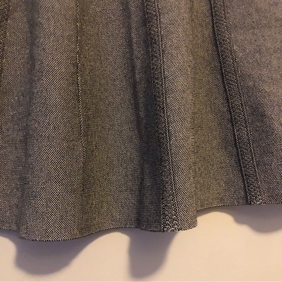 NWOT Zara Grey Skirt Size S/26 - Picture 3 of 4